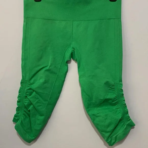 Lululemon leggings - Picture 2 of 5